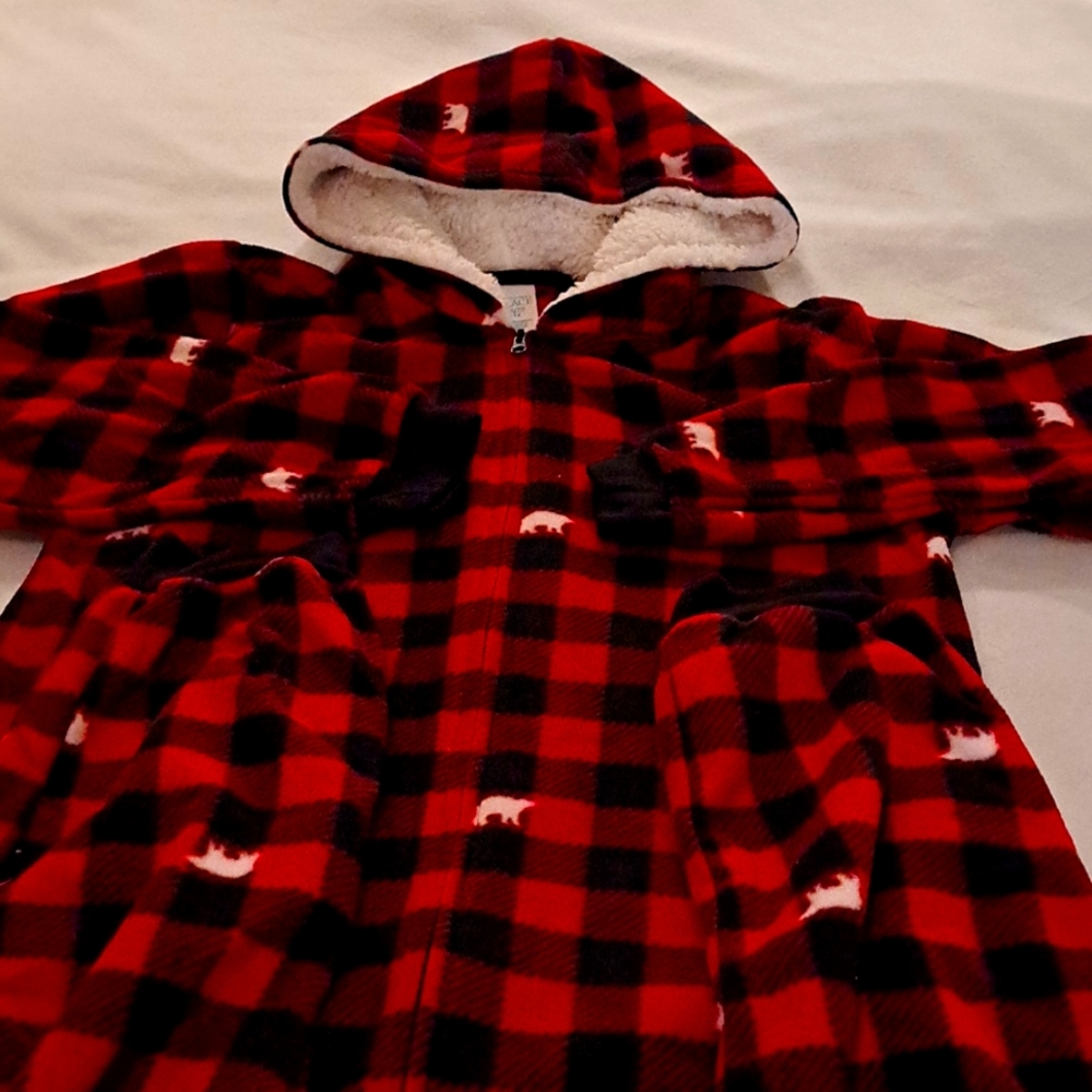 Children's size 14 onesie pj's